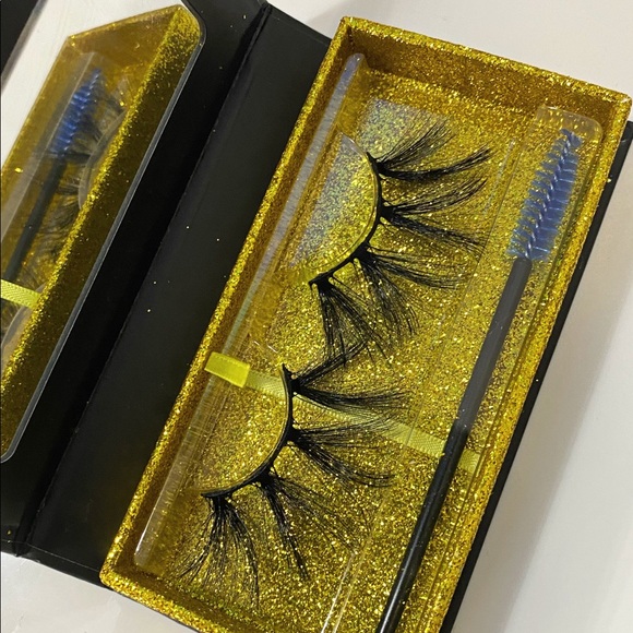 3d mink lashes (Long) - Picture 2 of 3